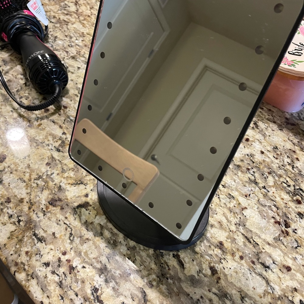 LED makeup mirror
